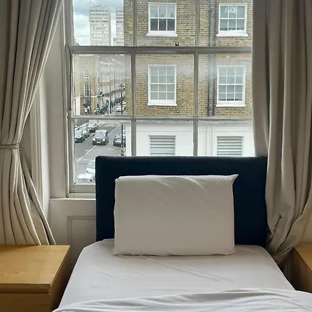 Baker Central Apartments London Room photo