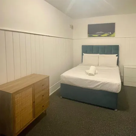 Baker Central Apartments London Room photo