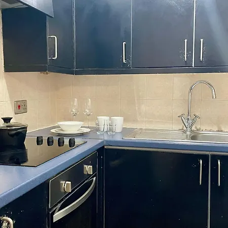 Baker Central Apartments London Room photo